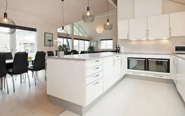 18 Person Holiday Home in Hojby