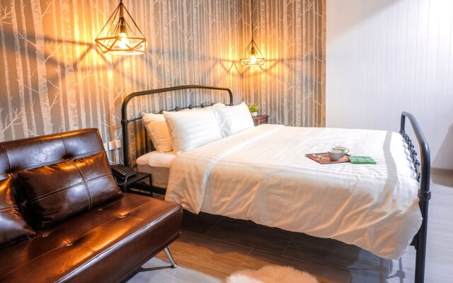 Hide and Seek Boutique Hometel