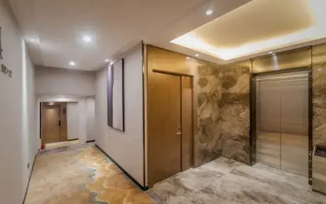 In The Distance Hotel