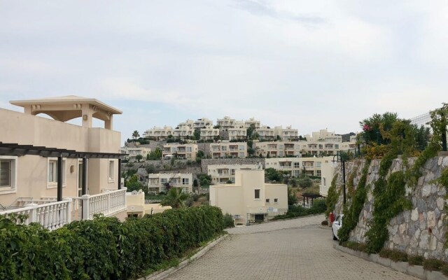 Apartment 3 Bedroom Lake View 7 by Likya Global