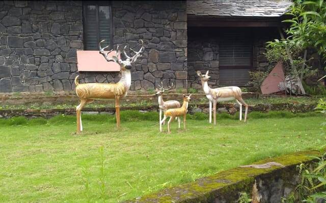 Begnas Lake front guest house