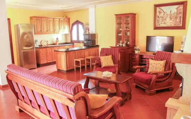 Holiday Home El Castillo - BUV134