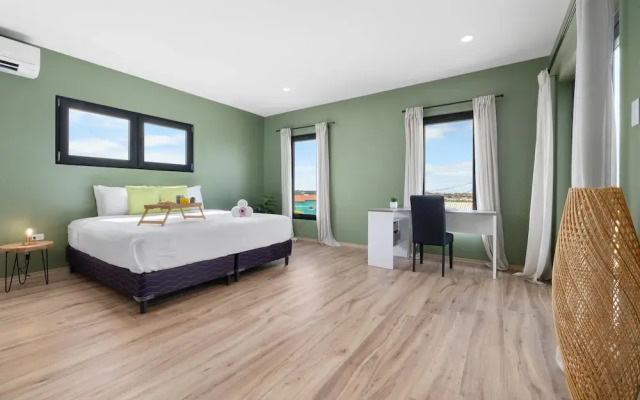 Brand NEW 2br2ba Sunset Ocean Views Balcony