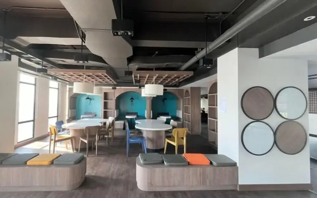 Modern Studio Apartment at Delft Ciputra Makassar