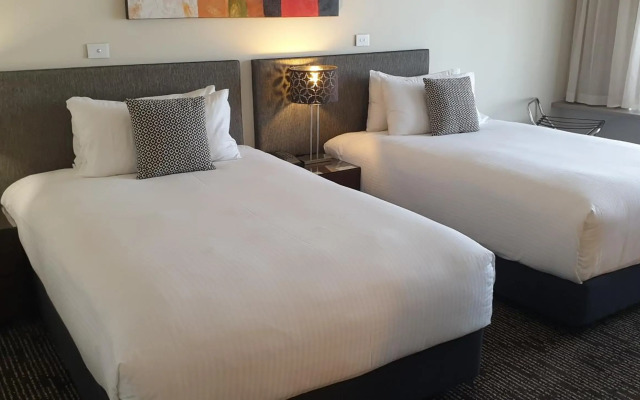 Calamvale Suites and Conference Centre