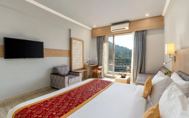 Via Lakhela Resort & Spa