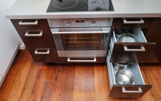 #stayhere - Spacious Luxury Town Hall 3BDR Apartment