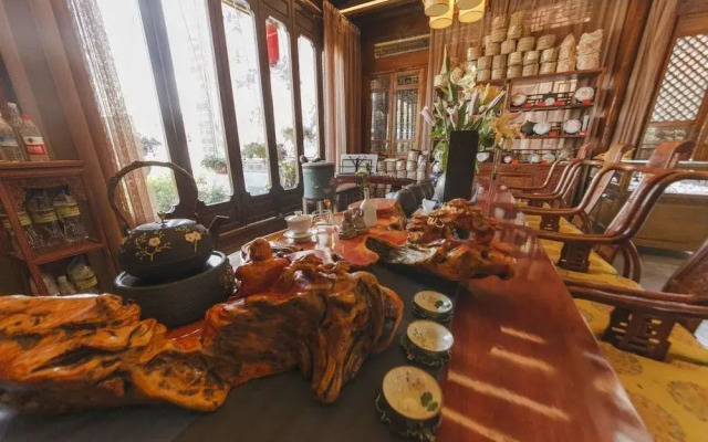 Floral Hotel Lijiang Yishe