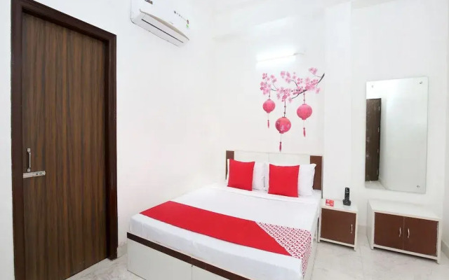 OYO 12379 Hotel Riyasat