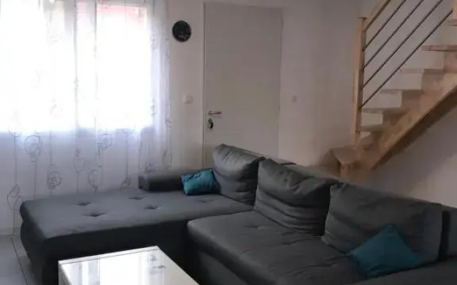 Chambre , 1 lit double et 1 lit simple