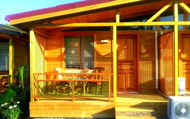 Mavi Yengec Bungalows and Hotel
