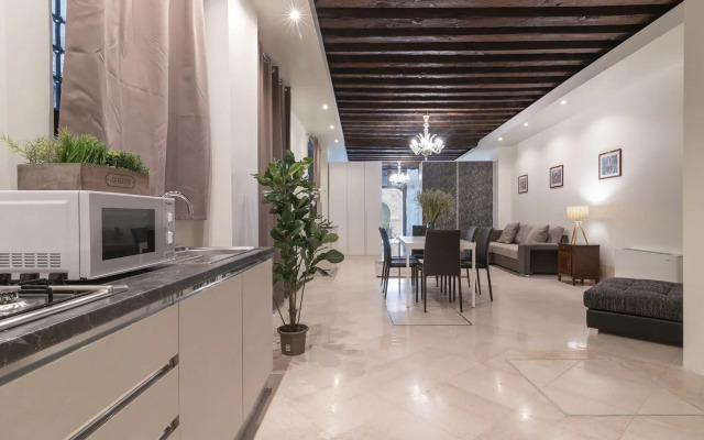 Riva Palace Apartments