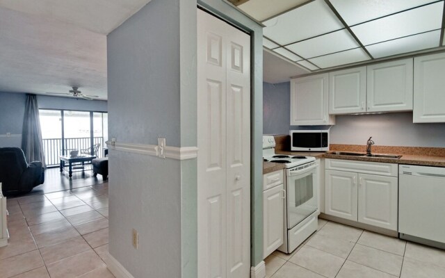 Runaway Bay Resort by BBG