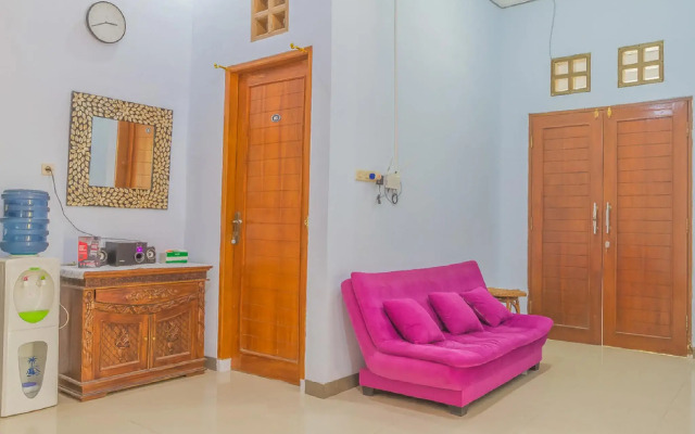 RedDoorz Syariah @ Puri Kalijaga Street