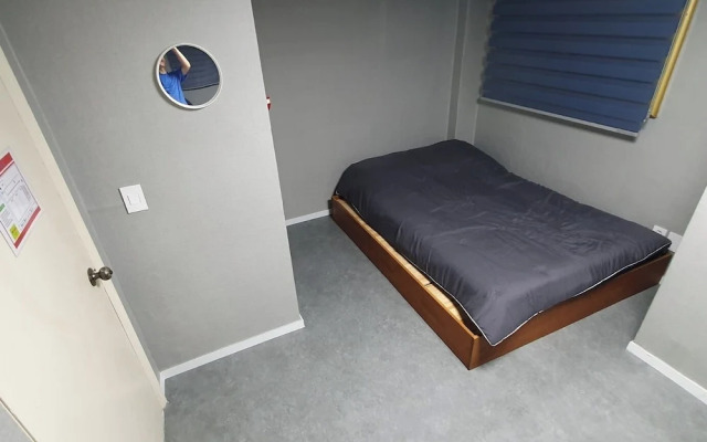 Seven Hostel