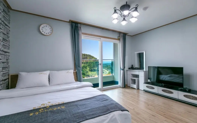 Tongyeong Beachcastle Resort