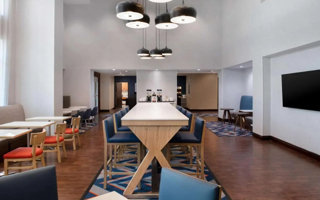 Hampton Inn & Suites Harvey/New Orleans West Bank