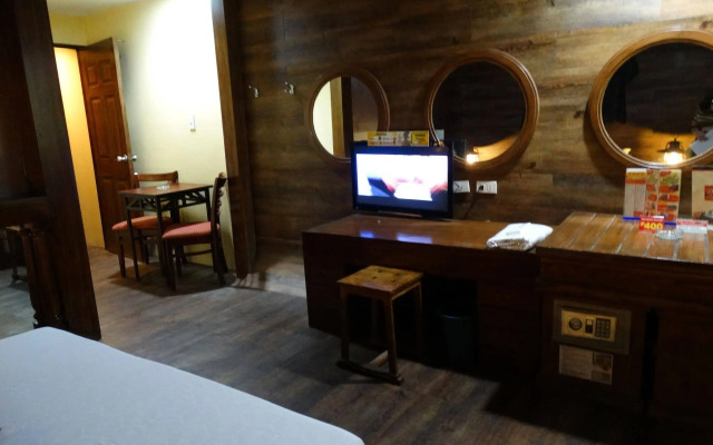 Hotel Sogo Quirino Motor Drive Inn