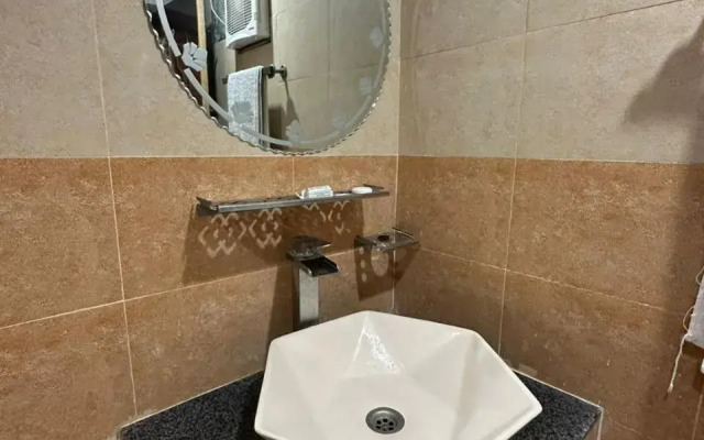 Green Fort Hotel Gulberg