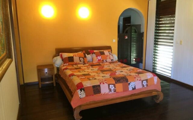 Fare Tokoau Moorea