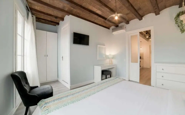 Modern & Chic 2 Bed Apt in Lesseps