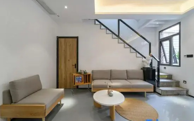 Yirenhai Audio and Video Homestay (Gulangyu Wujing Road Branch)