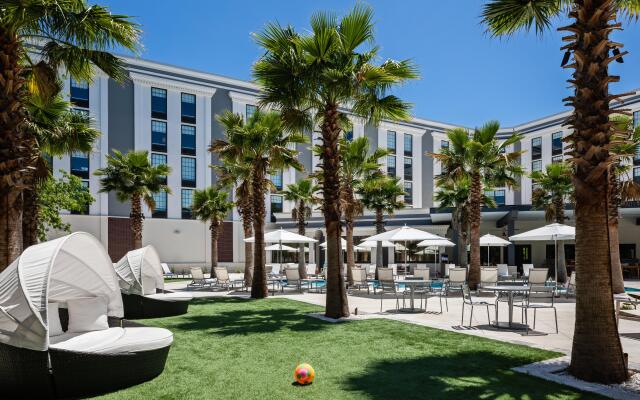 Hotel Indigo Mount Pleasant by IHG