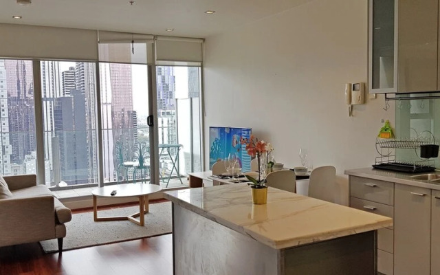 2303/68 Latrobe - Stunning 2 Bedrooms 2 Bathrooms - Amazing Sky Views