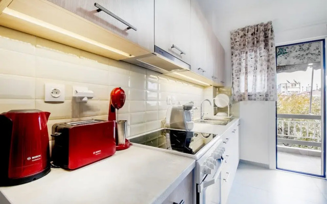 Gazi apartment with Acropolis views