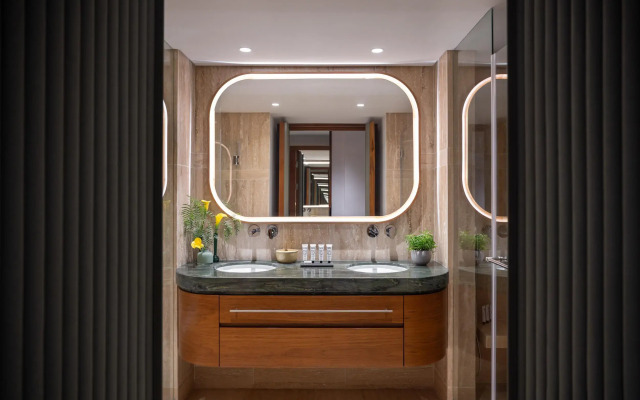 Dan Accadia Herzliya Hotel