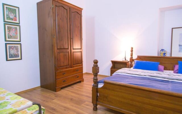 Apartments Nika Volme