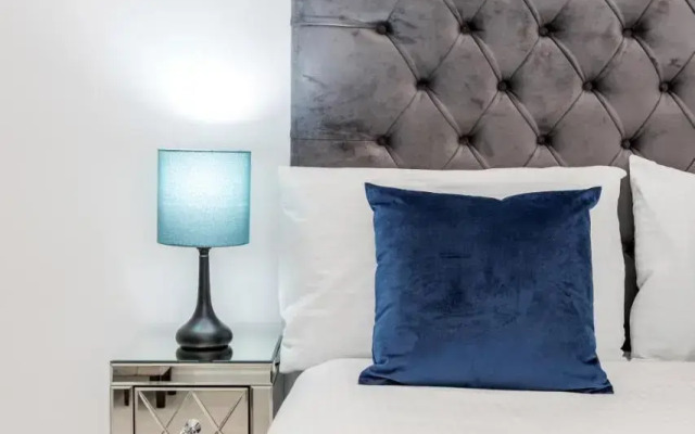 Oxford Street 2 Bed Apartment