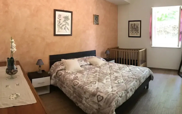 Spacious Apartment in Bardolino, Very Close to the Lake Garda