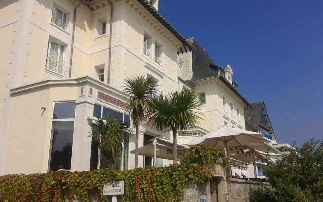 Hôtel Vacances Bleues Villa Caroline