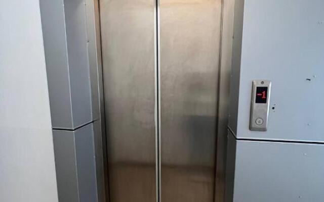 2-room studio-apartment on Chuykova 134a