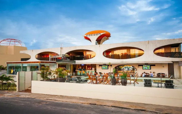 Cocoon Hotel & Lounge