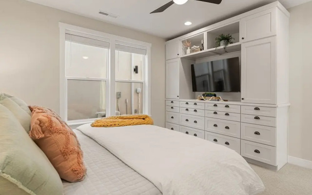 Southwest Getaway 6 Bedroom Home