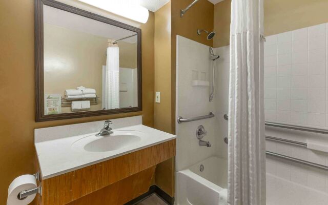 Suburban Studios Cary – RDU Airport