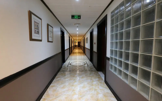 Knight Armour Hotel