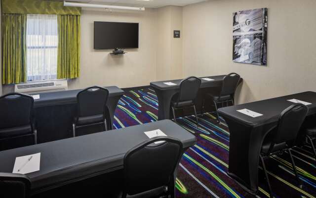 Hampton Inn & Suites Nashville-Airport