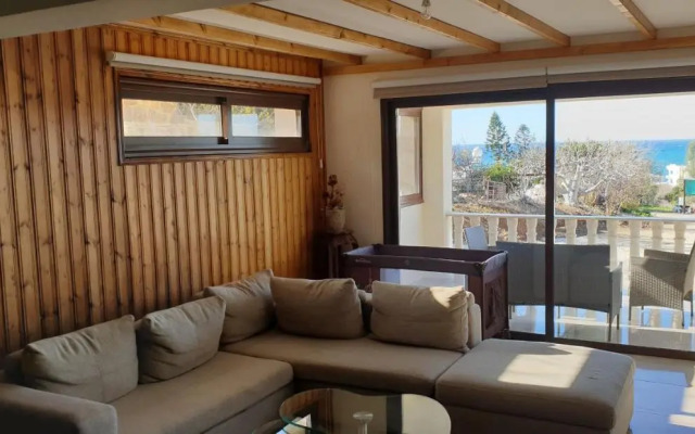 JOANNA SUNSET APTS Pomos