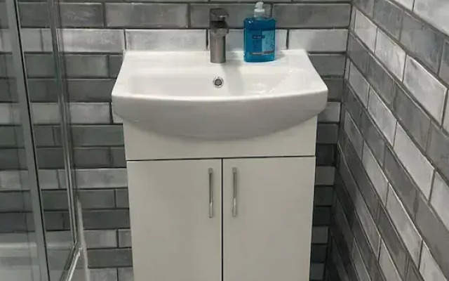 Studio Flat in London