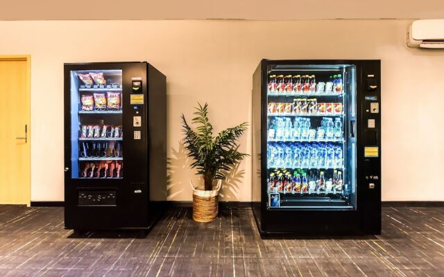 Bassura City Standard Family Room - Lin Pro 7