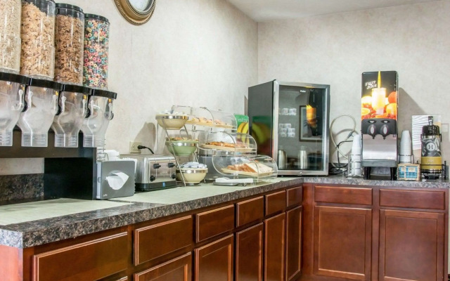 Quality Inn Hudsonville South