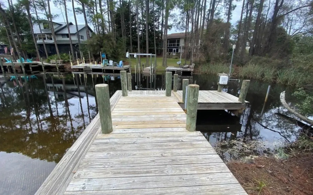 Easy on Eastern Lake by Southern Vacation Rentals