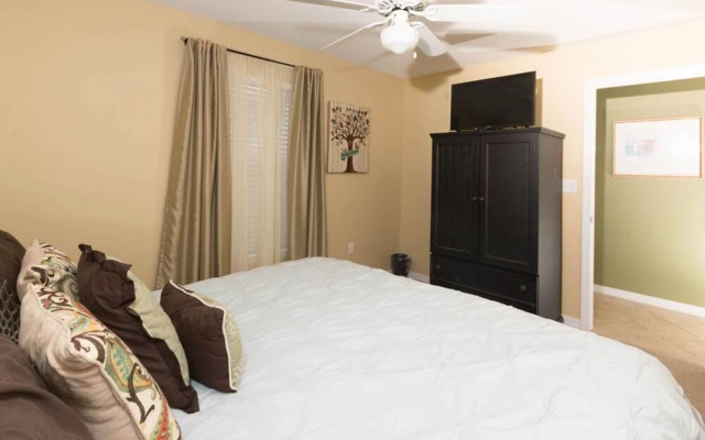 Grand Caribbean East & West W305