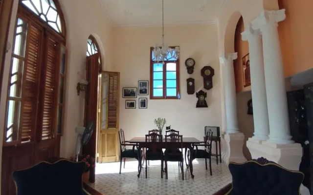 Casa Teniente Rey 16
