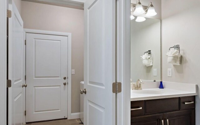 Spacious Villa Just Minutes from Downtown St. George by Redawning