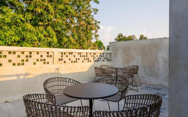 RedDoorz Plus near Senayan City