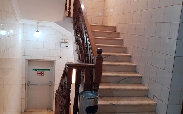 OYO 541 The Mar Furnished Apartments